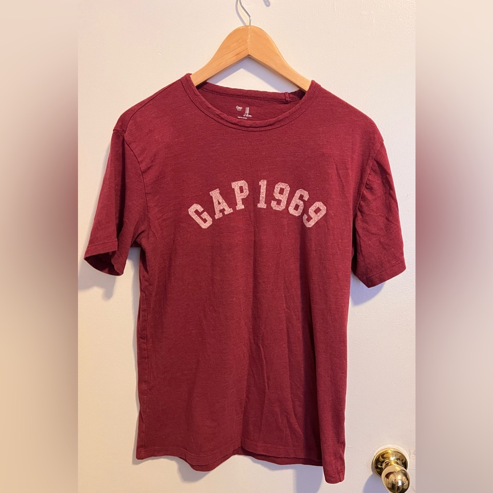 Men’s GAP Size M Casual T-Shirt